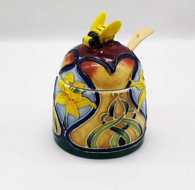 winnie the pooh ceramic pot