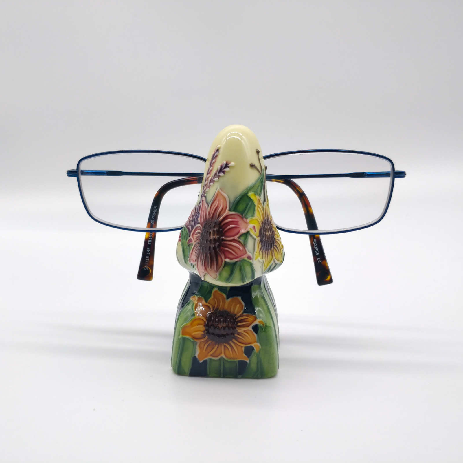 Spectacle stand holder