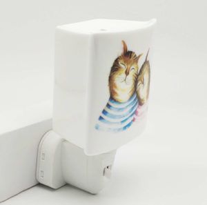 Read more about the article Ceramic Cats Night Light